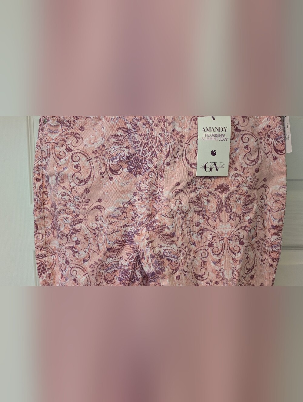 NEW Gloria Vanderbillt Amanda Slimming Jean Women's Rosy Pink Roman Scrolls NWT! - Picture 6 of 16